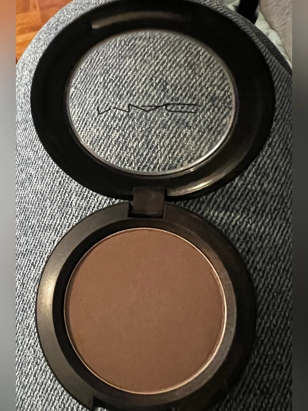 MAC “Fashion Fix” Pro Longwear Eyeshadow